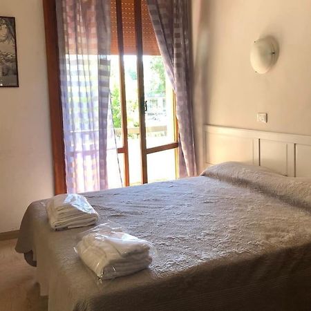 Hotel Sansovino Bed And Car Florencia Exterior foto
